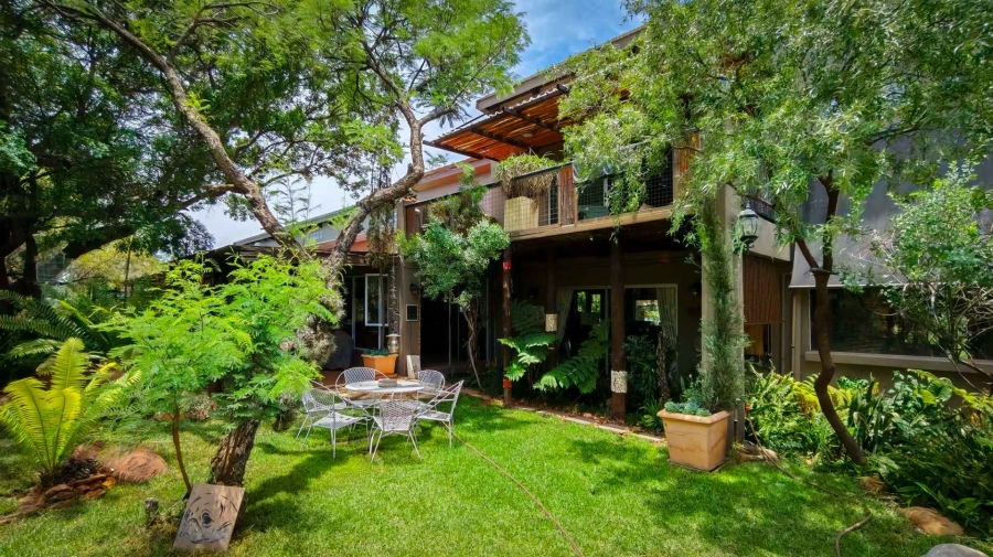 4 Bedroom Property for Sale in Hartbeespoort North West